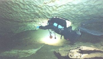 Plura Cave Norway Nikonos5 S&S16mm SB105 SS300 and SS400 ... by Teppo Lallukka 